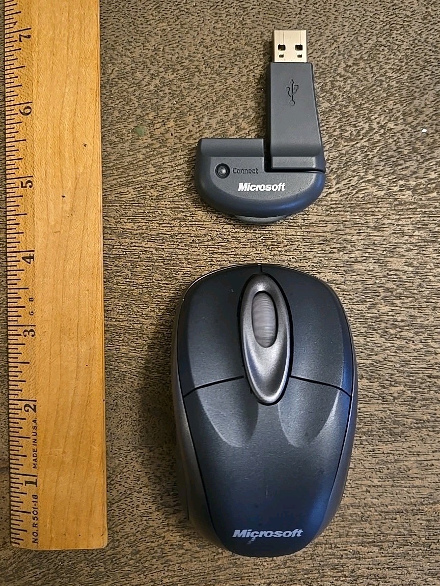 Microsoft Wireless Notebook Optical Mouse Model 1023 Silver See All Pics & Desc 