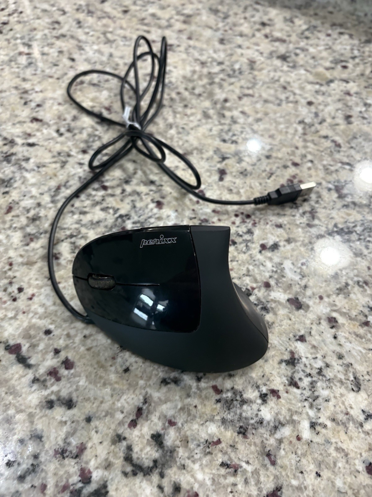 Perixx Wired Ergonomic Mouse Model PERIMICE-513L Good Working Condition