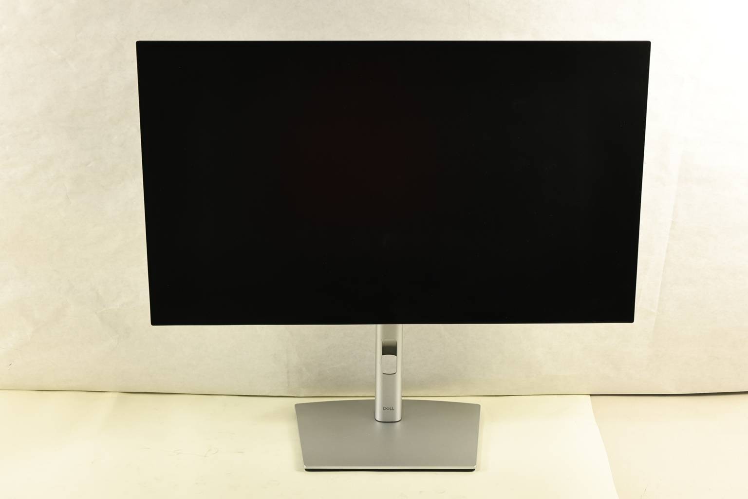 DELL ULTRASHARP 27" USB-C HUB MONITOR | U2722DE | SILVER