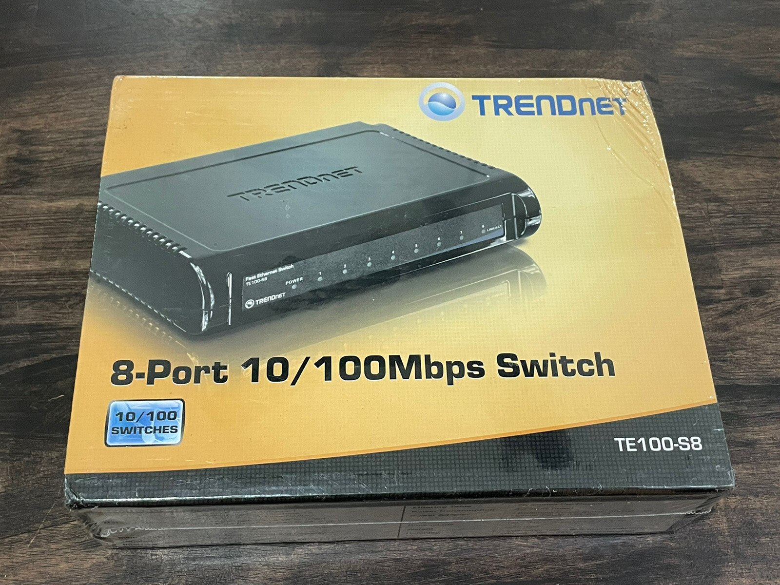 TRENDnet TE100-S8 8-Port 10/100Mbps Fast Ethernet Switch NEW (N5)