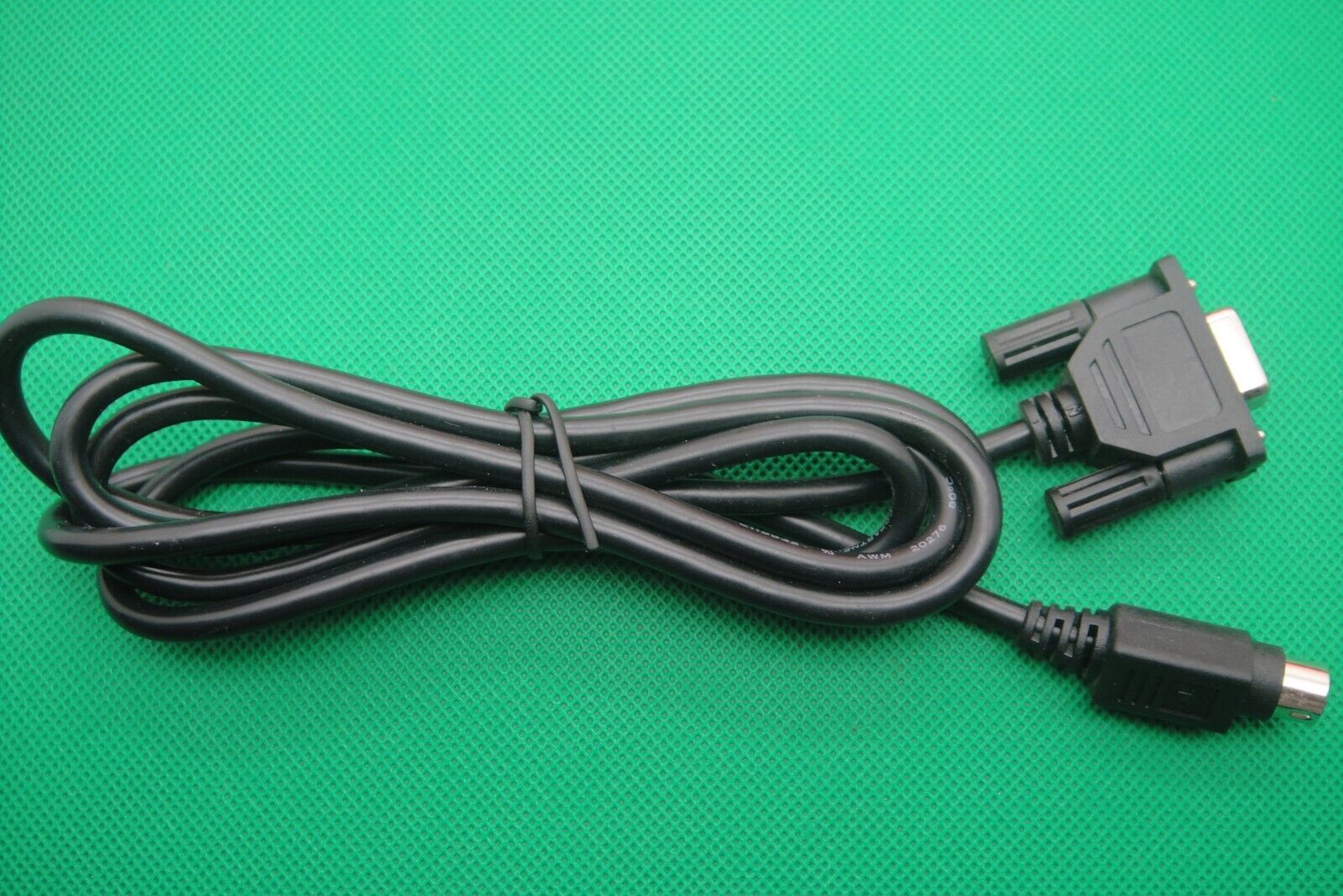 DB9 Female RS232 to 8-Pin Mini Din Male Apple MAC Adapter Cable 70810 C2G 25041