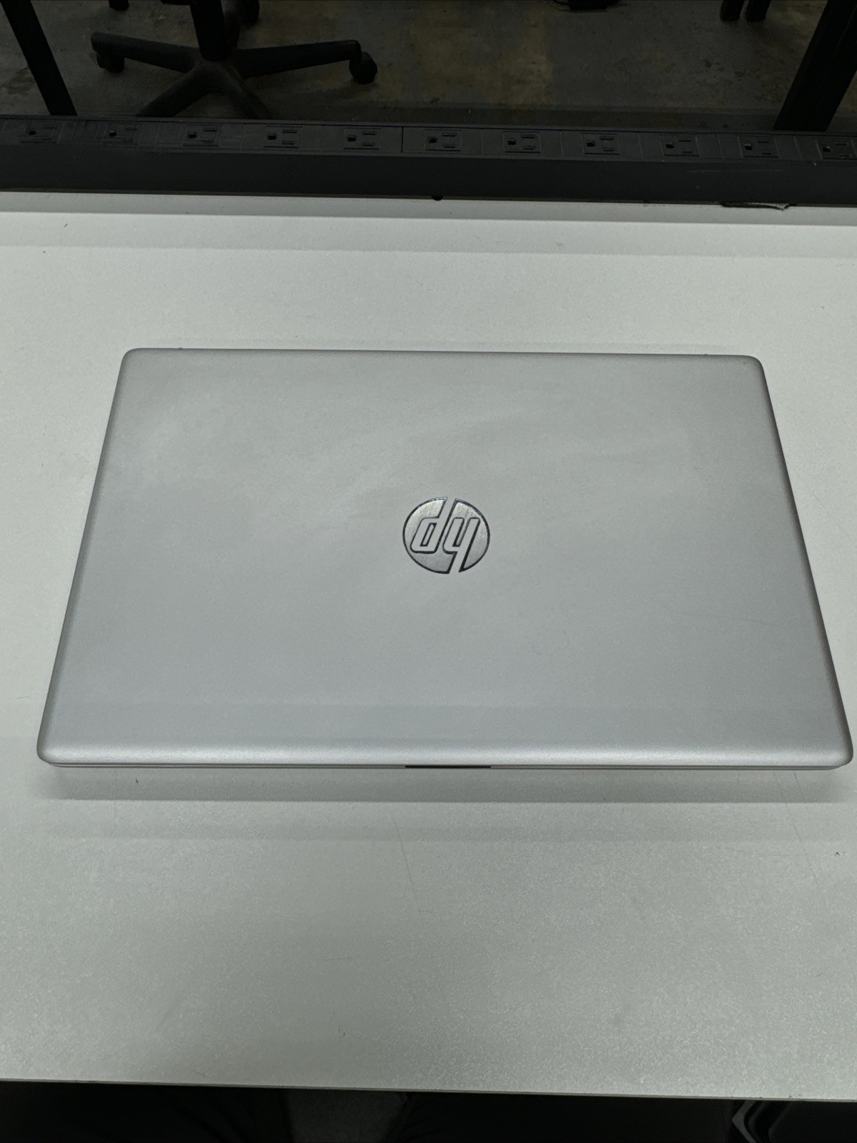 HP 17 cp2033dx           Used.