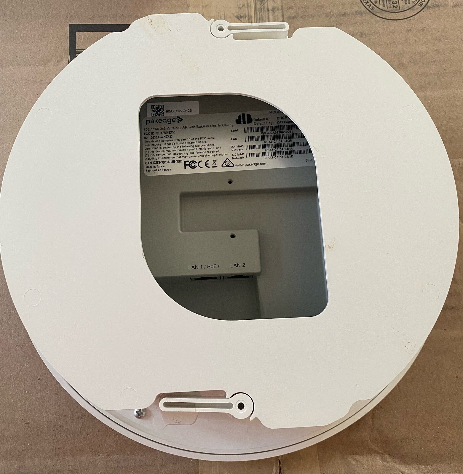Pakedge WK-2-C  Wireless 802.11ac Dual Band Access Point - Good.