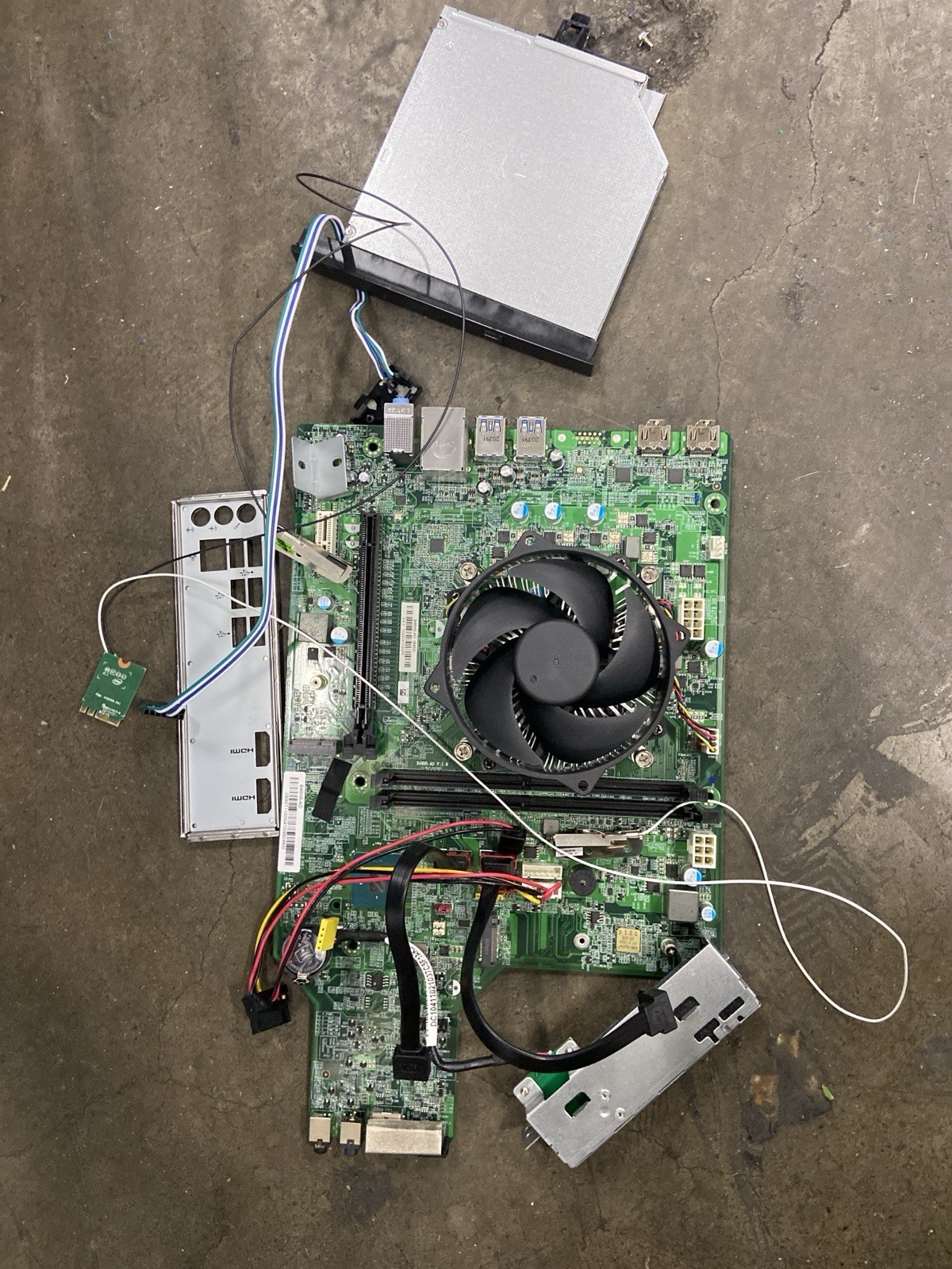 Acer Aspire TC-895 D17E5 B46H5-AD B460 Motherboard i5 CPU PSU DDR4- Not Included