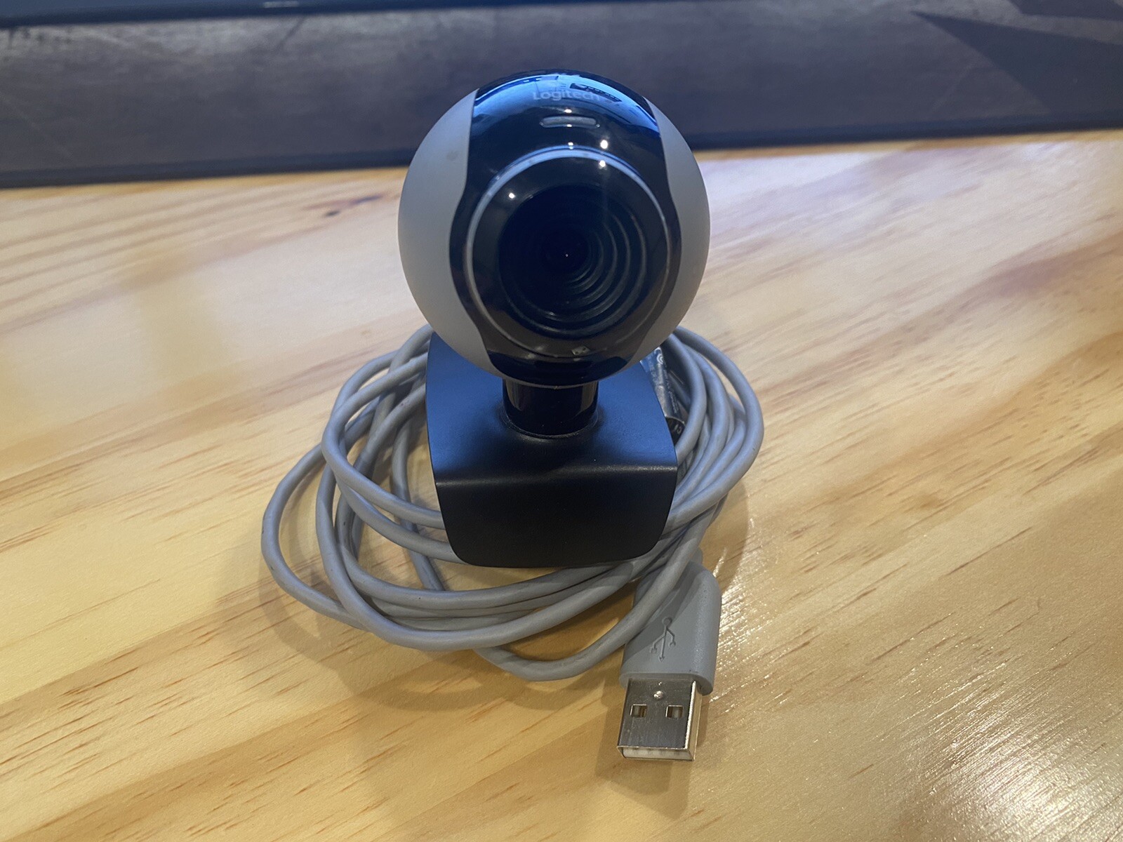 Logitech C250 Video Webcam M/N: V-U0003 p/n: 860-000180 Tested And Works manual