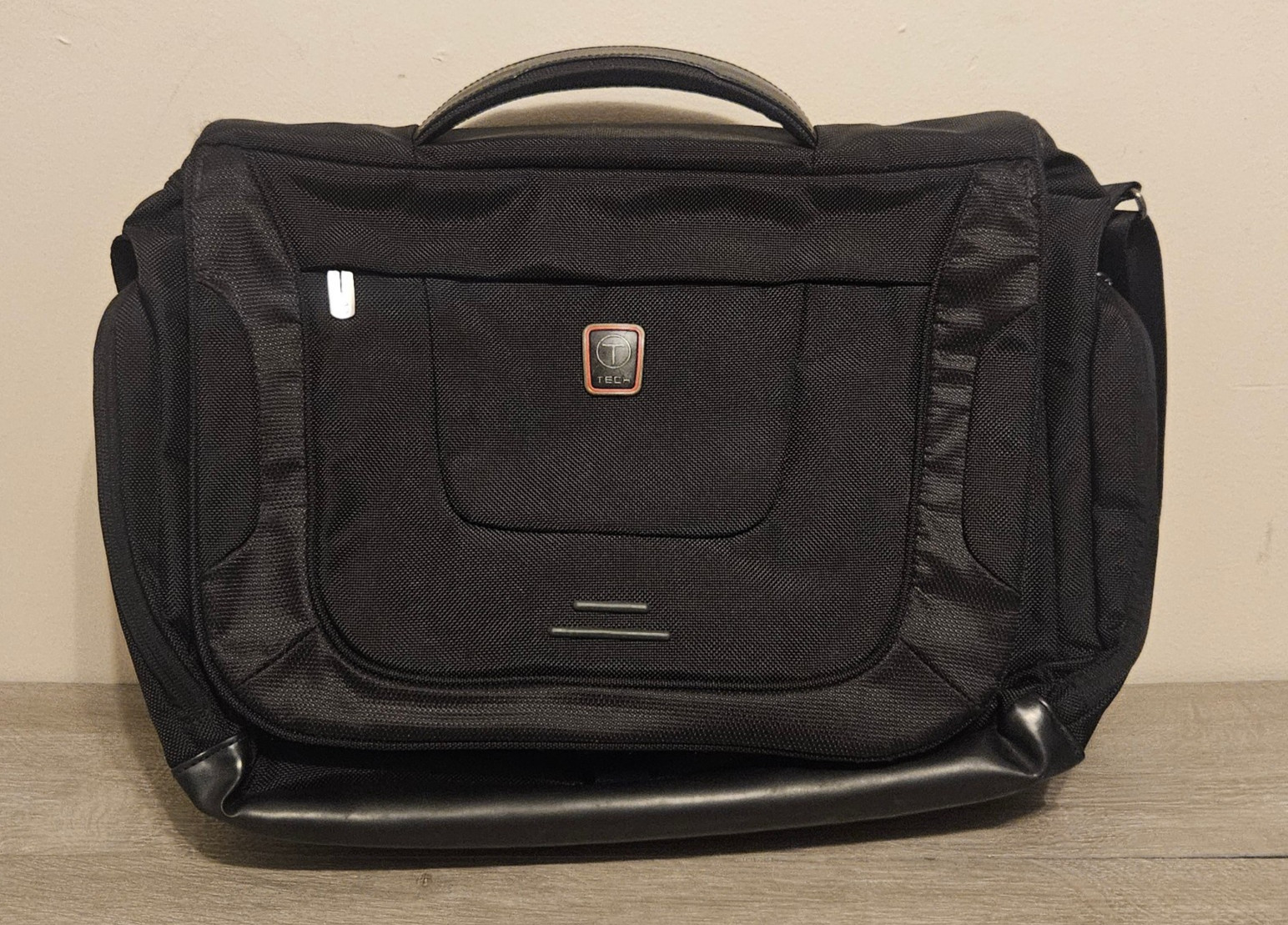 Tumi 67175D T-Tech Presidio Filbert T-Pass Organizer Messenger Laptop Briefcase