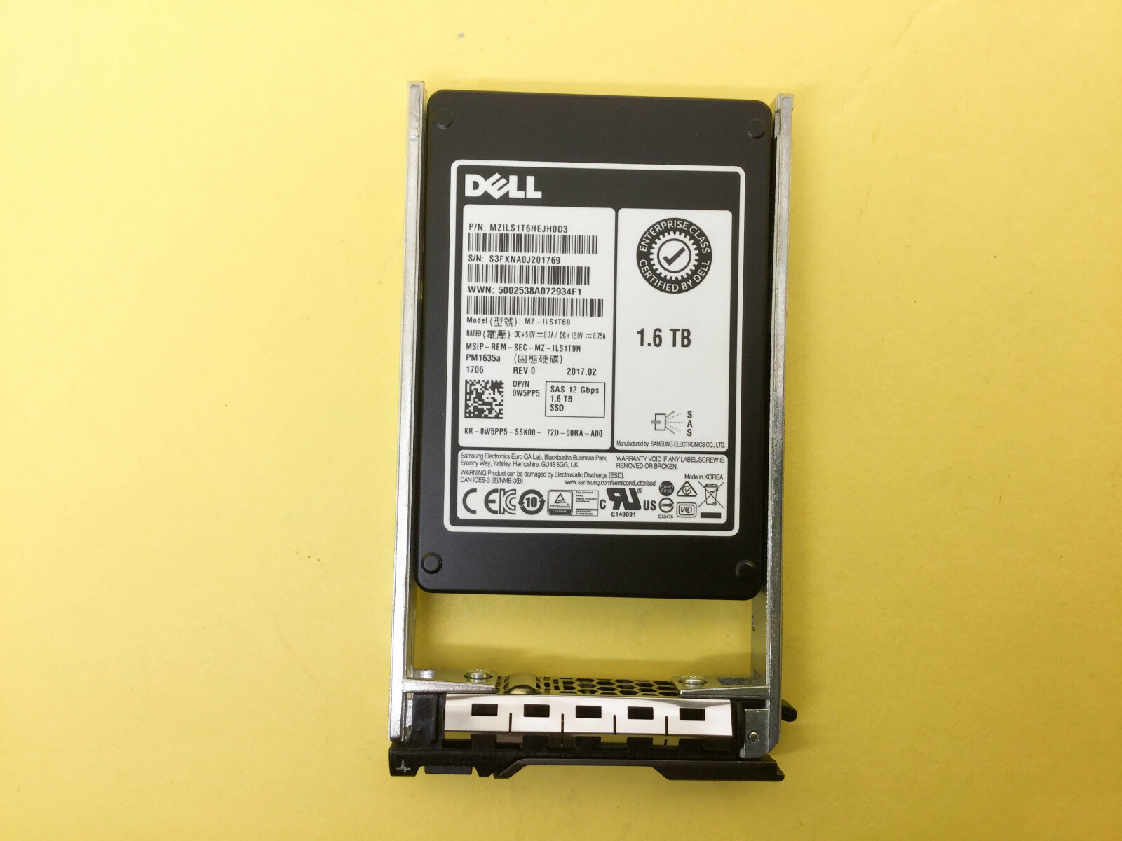 W5PP5 Dell PM1635a 1.6TB 12Gbps SAS Mix Use 2.5'' SSD 0W5PP5 MZ-ILS1T6B