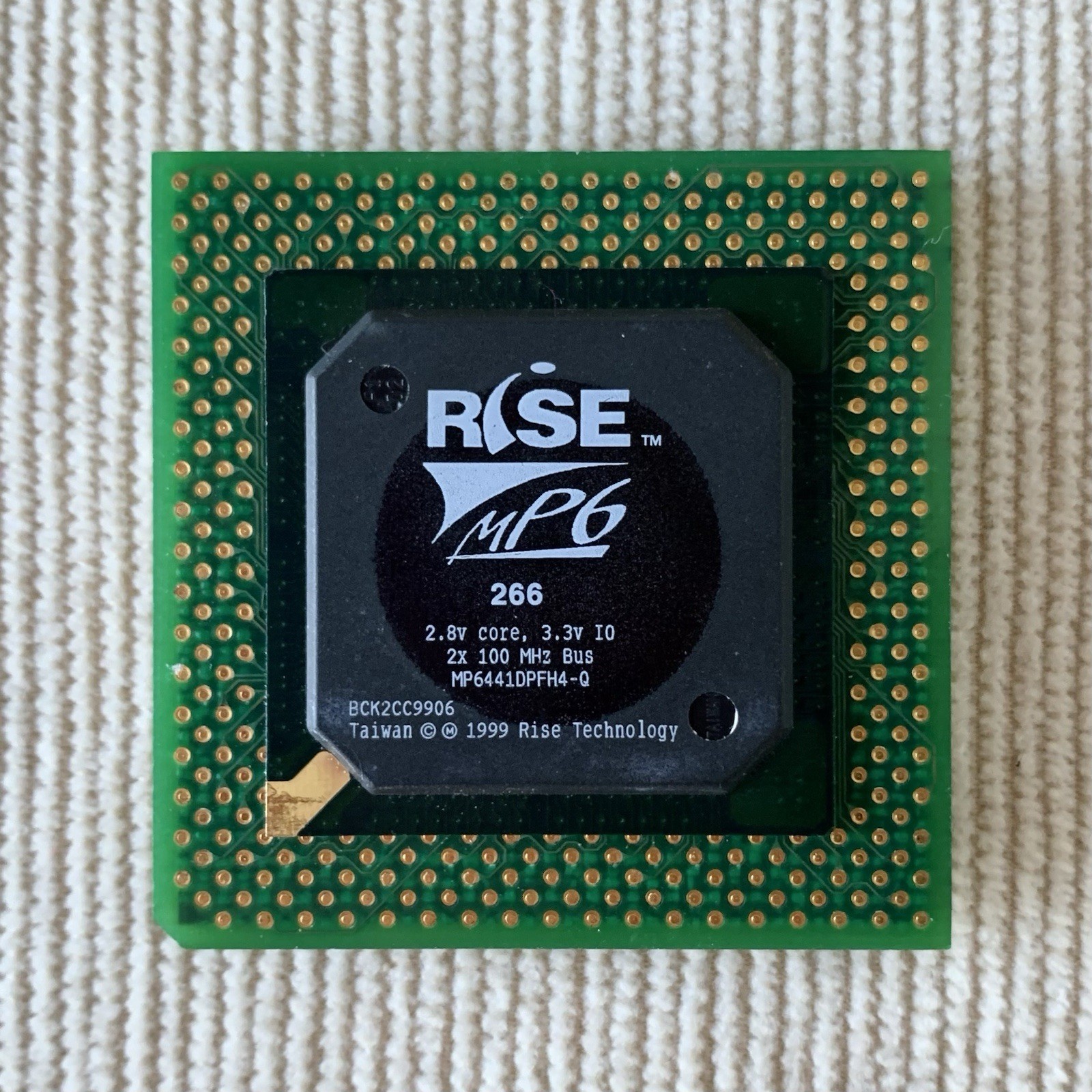 Rise MP6 266 Mhz CPU Socket 7  1998  NEW and TESTED