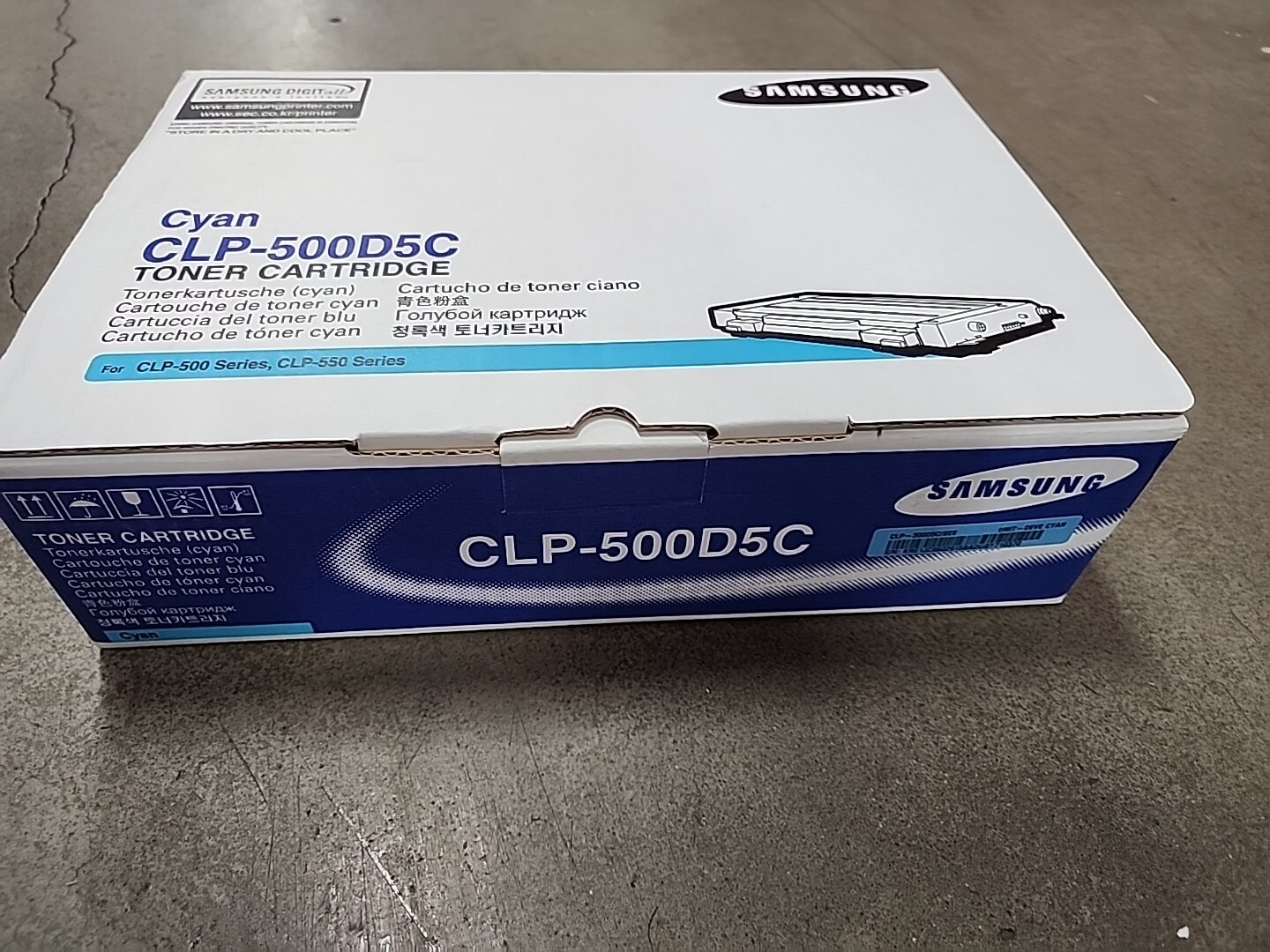 New OEM Samsung CLP-500D5C Cyan Toner Cartridge CLP-500/550 Series /SEALED BOX