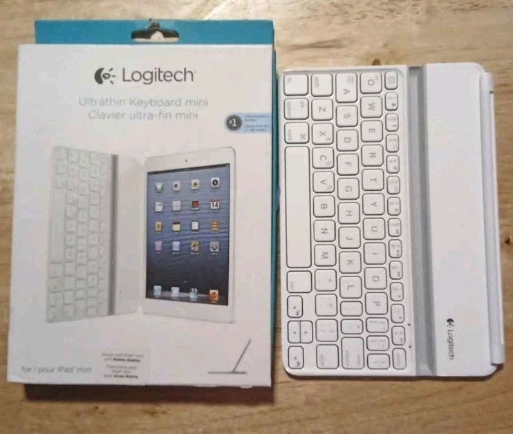 Logitech Ultrathin Keyboard Cover Mini for iPad mini - White