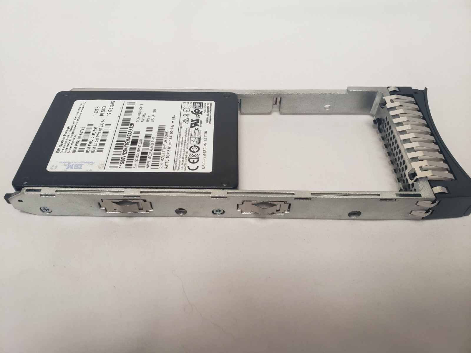 IBM ACN0-2078 1.92TB 12 Gb SAS 2.5" Flash Drive Storwize V5000 01EJ782 01EJ598