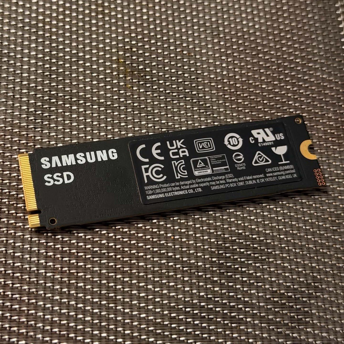 Samsung 990 PRO 4TB PCIe Gen4 NVMe M.2 2280 Internal SSD MZ-V9P4T0