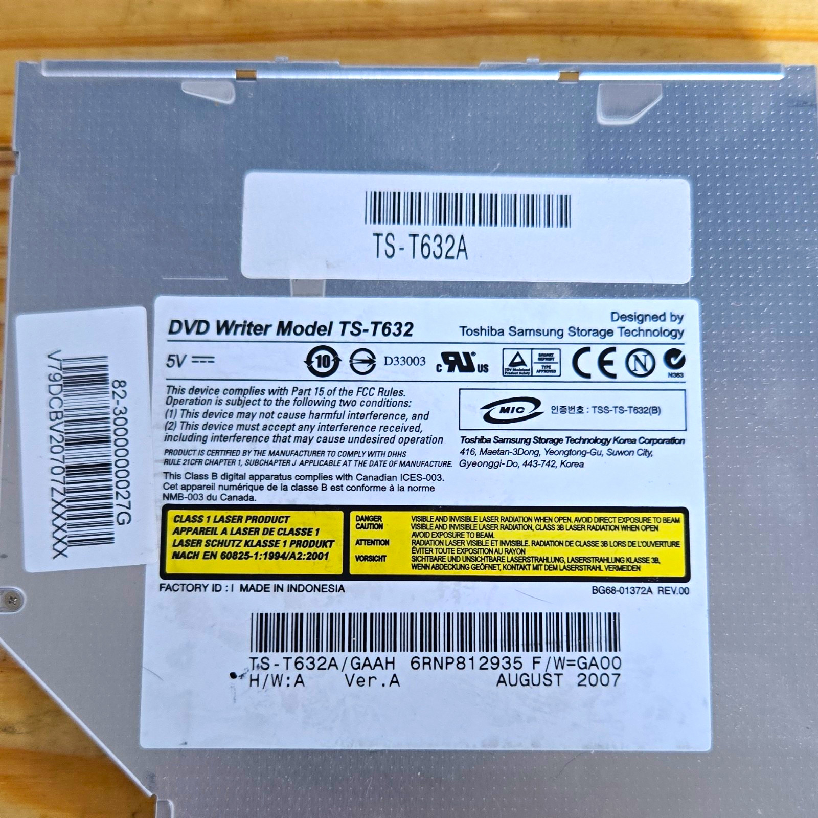 Toshiba Samsung Storage Technology TSST TS-T632A Slim SATA Laptop DVD Writer 8x