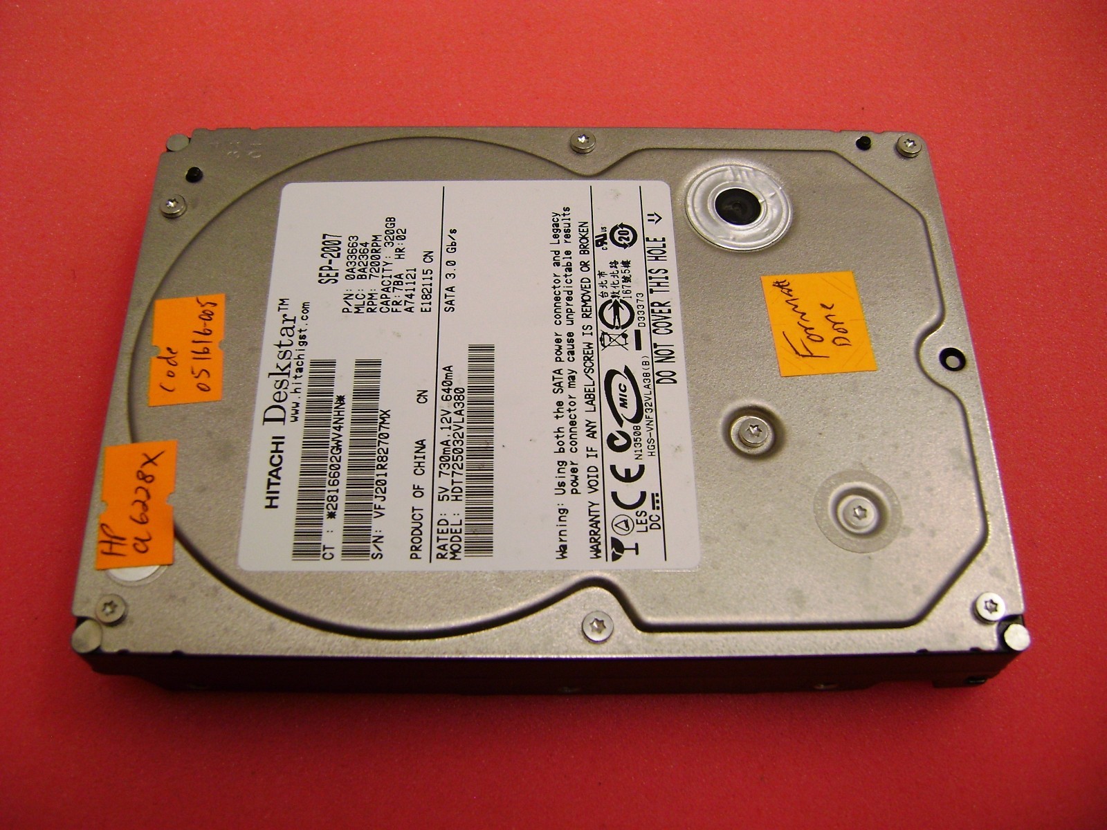 Hitachi HDT725032VLA380 320GB SATA Hard Drive P/N: 0A33663 MLC: BA2364 * FW: 7BA