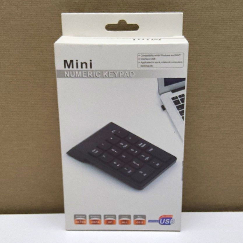 Mini USB Wired Numeric Keypad Black Portable Plug & Play English QWERTY
