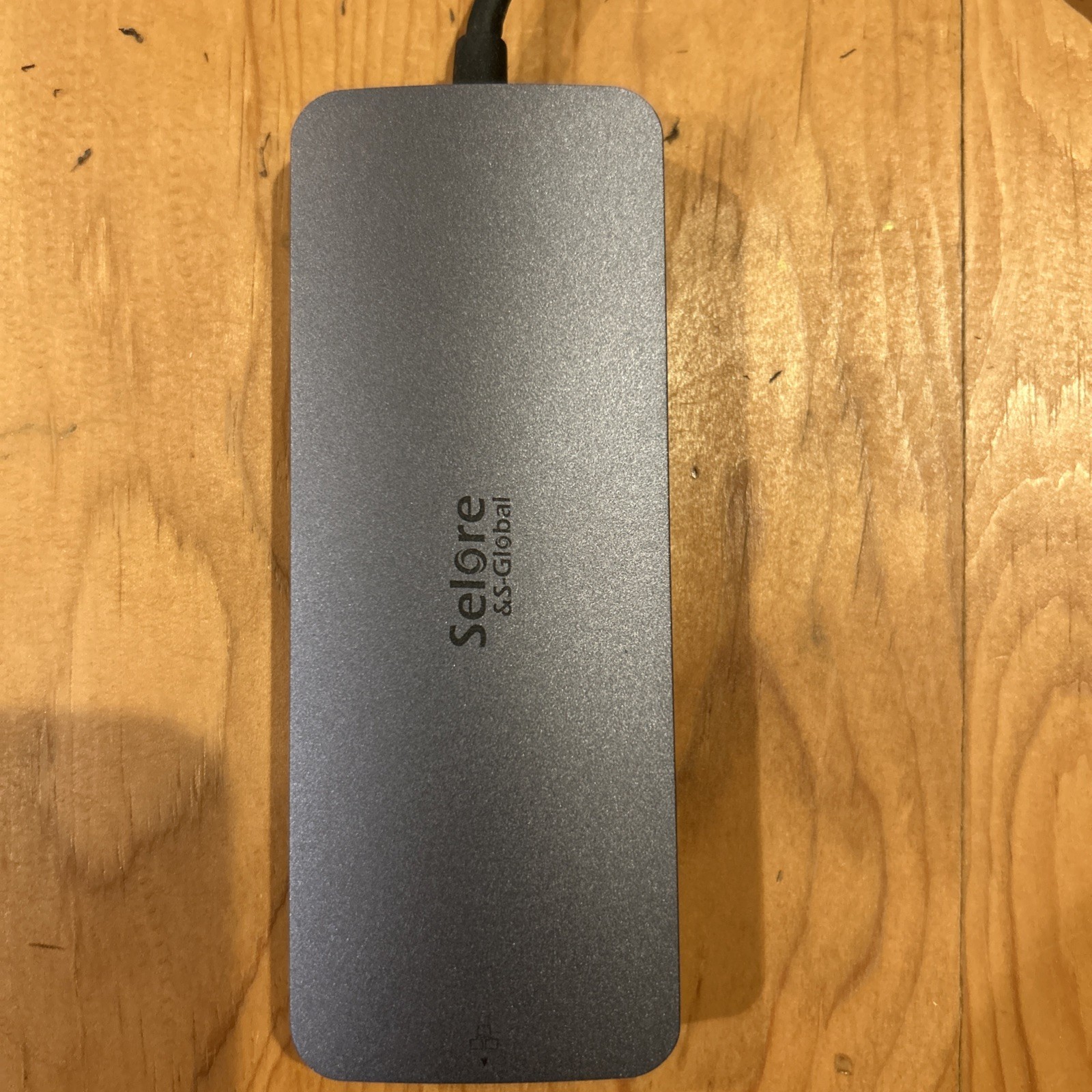 Selore &S-Global Docking Station