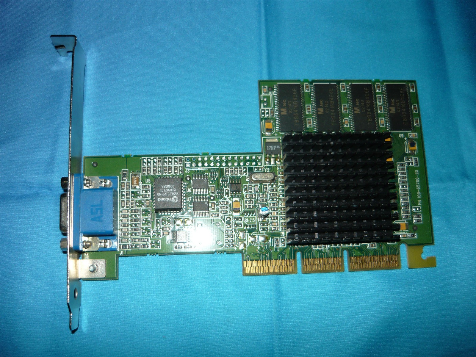 Vintage ATI Rage Xpert 2000 Pro Ultra 32MB AGP Video Card Used
