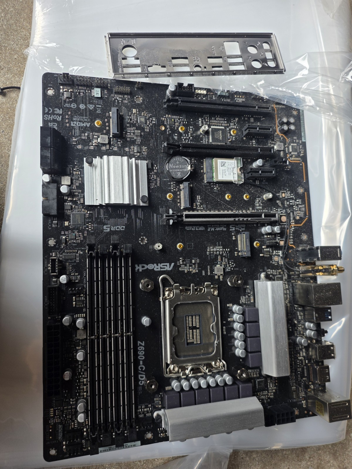 ASROCK Z690-C/D5 ATX WIFI Motherboard Intel Socket LGA1700 (USED)