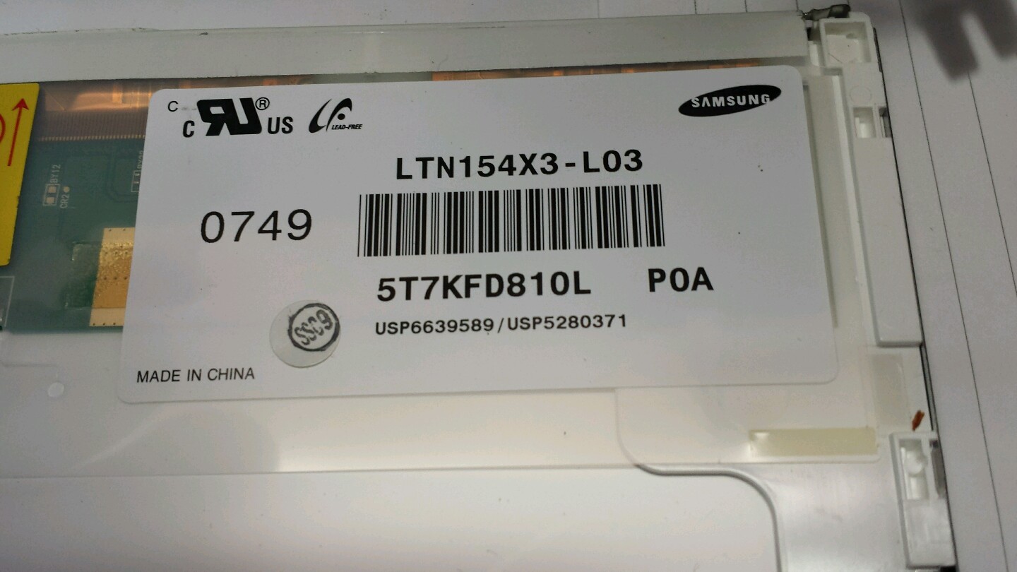 universal SAMSUNG LTN154X3-L03 GLOSSY SCREEN pink & white wires 