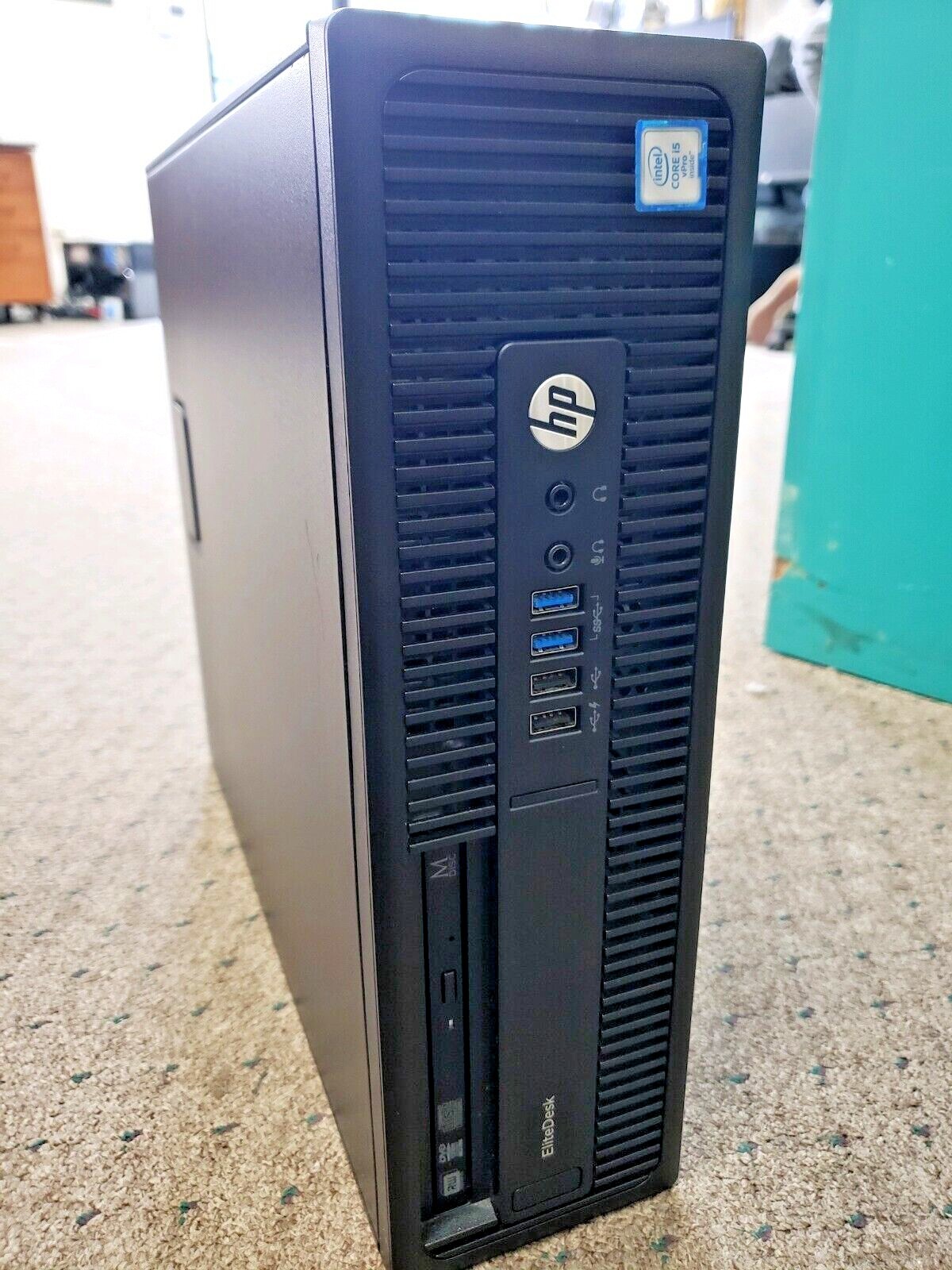 HP EliteDesk 800 G2- 4GB RAM- No hard drive