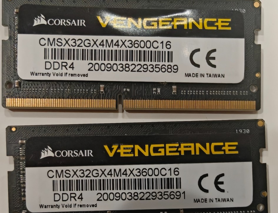 Corsair Vengeance 16GB (2x8GB) DDR4-3600 CL16 SO-DIMM RAM CMSX32GX4M4X3600C16