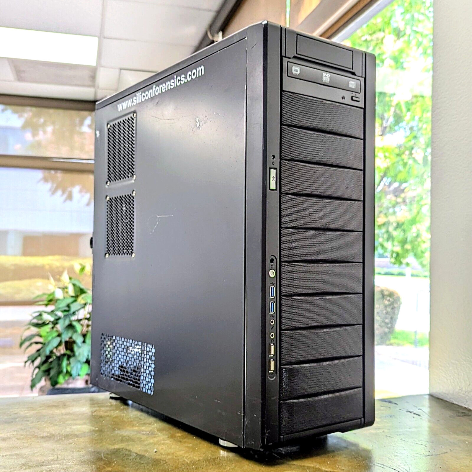 Sharkoon Rebel 12 Value Full ATX Tower BigTower PC/Server Case w/ fans USB 3.0