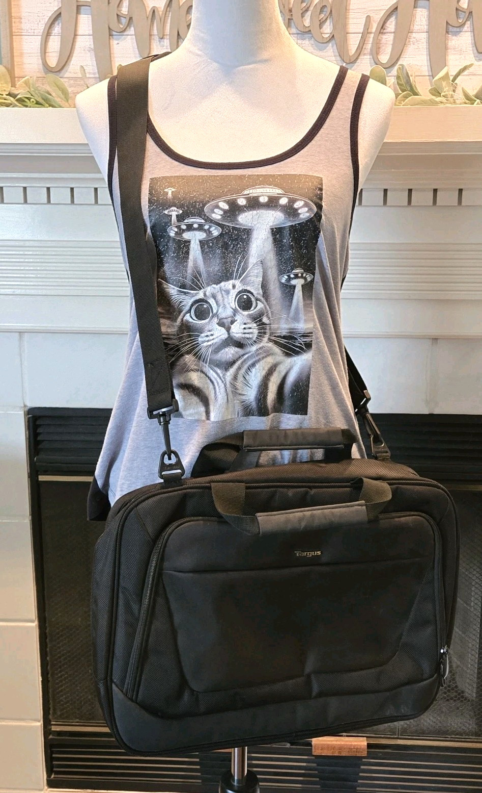 Targus Nylon CityLite Laptop/Electronics Carrying Case/Bag. Shoulder Strap. 