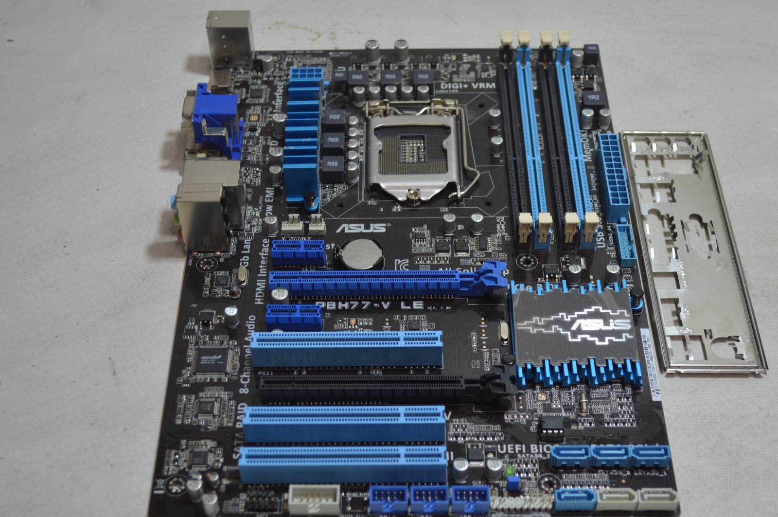 ASUS P8H77-V LE Intel H77 Socket LGA1155 DDR3 ATX Motherboard w I/O Shield
