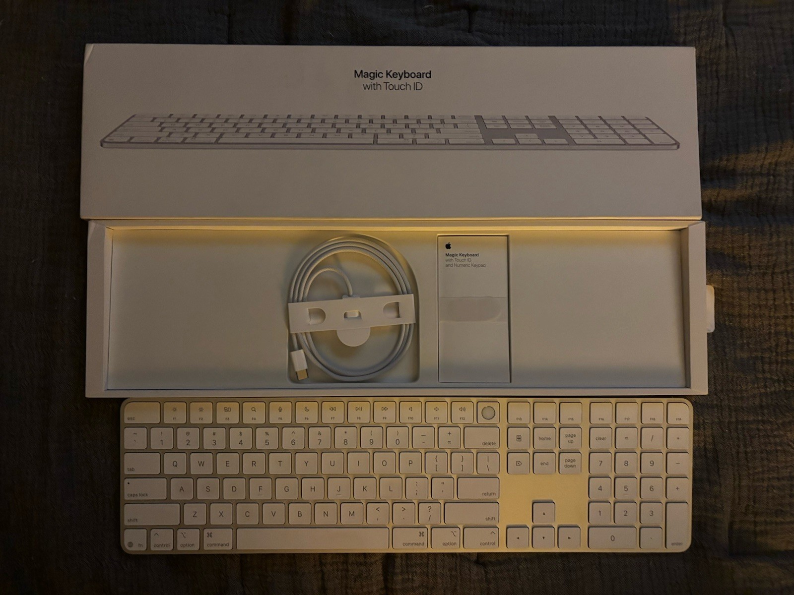 Apple Magic Keyboard with Touch ID Silver/White Numeric Keypad-Open box
