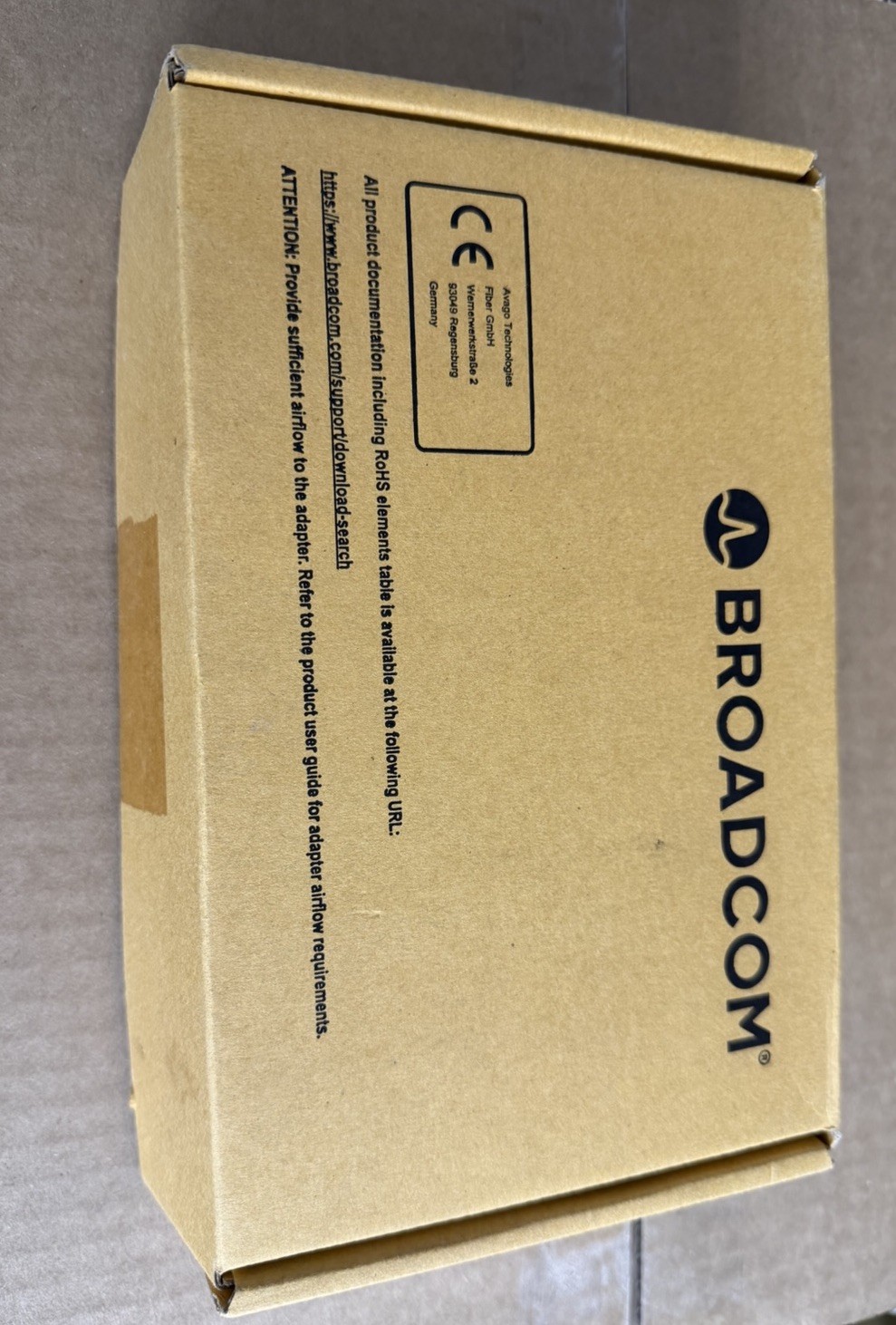 Broadcom 9405W-16E HBA 16 Channel Storage Controller