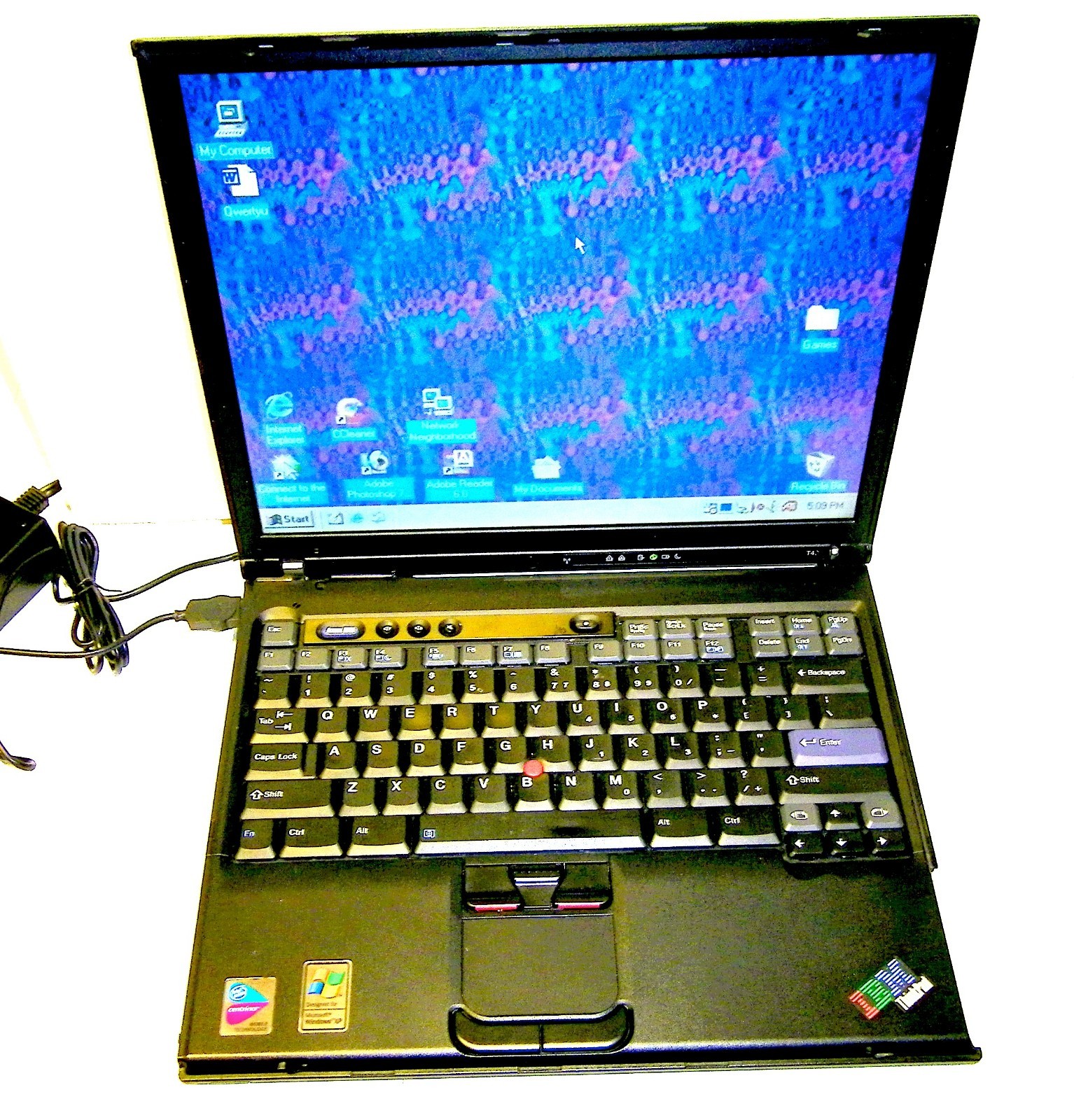 IBM ThinkPad T42 Windows 98SE 60GB HD/512MB RAM/1.8  — Radeon 32 Bit + Charger
