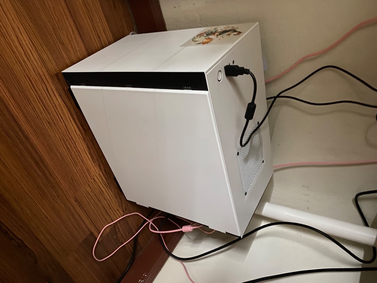 NZXT CA-H210i-W1 Compact ATX Mid-Tower Gaming Case - Matte White with Acer 144hz