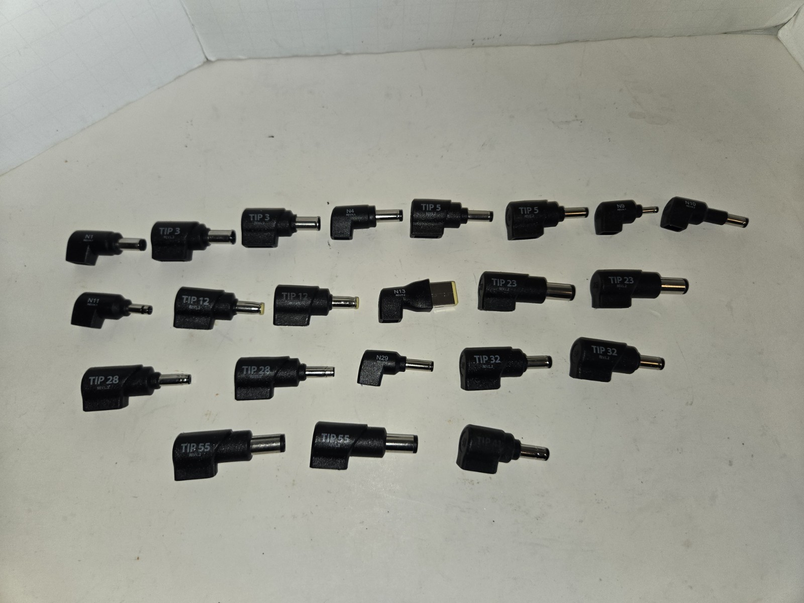 Lot of 22 Insignia Universal Laptop Charger Power Adapter Tips Mixed Numbers