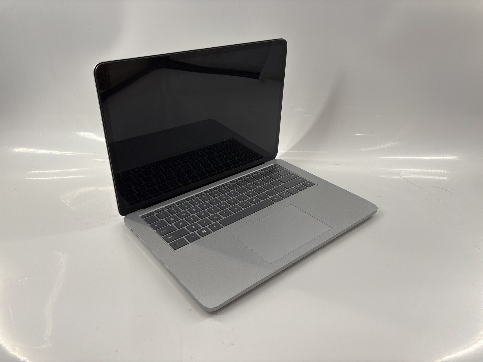 Microsoft Surface Laptop Studio Core i7-11370H | 32GB 1TB-SSD | Great Condition*