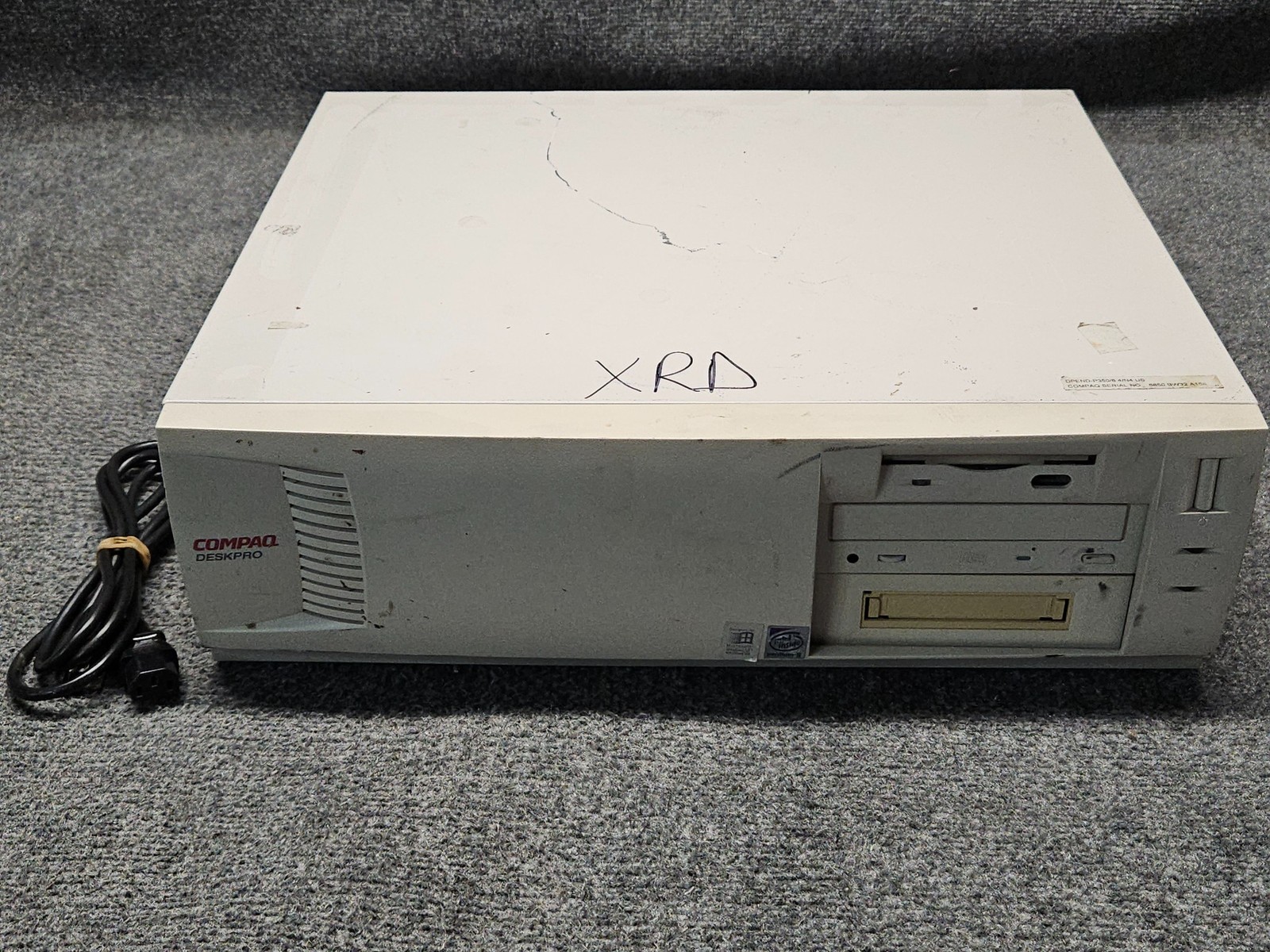 Compaq Deskpro PC Intel Pentium II 350MHz 192MB RAM CD-ROM/Floppy *No HDD*