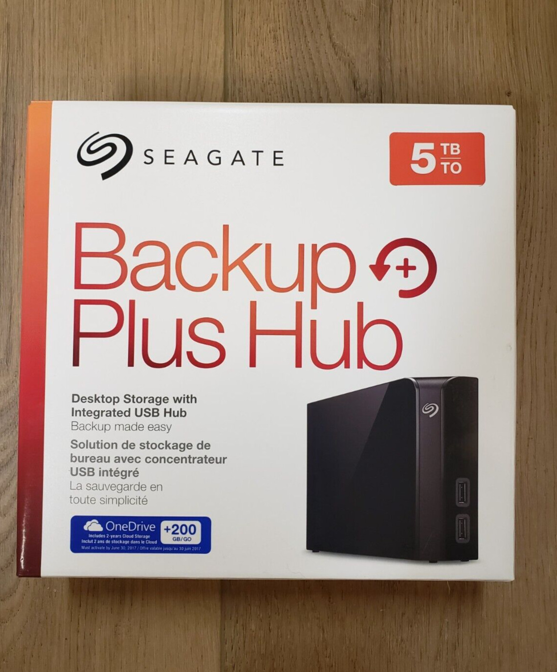 Seagate 5TB Backup Plus Desktop Storage with Integrated USB 3.0 Hub 1XAAY1-571