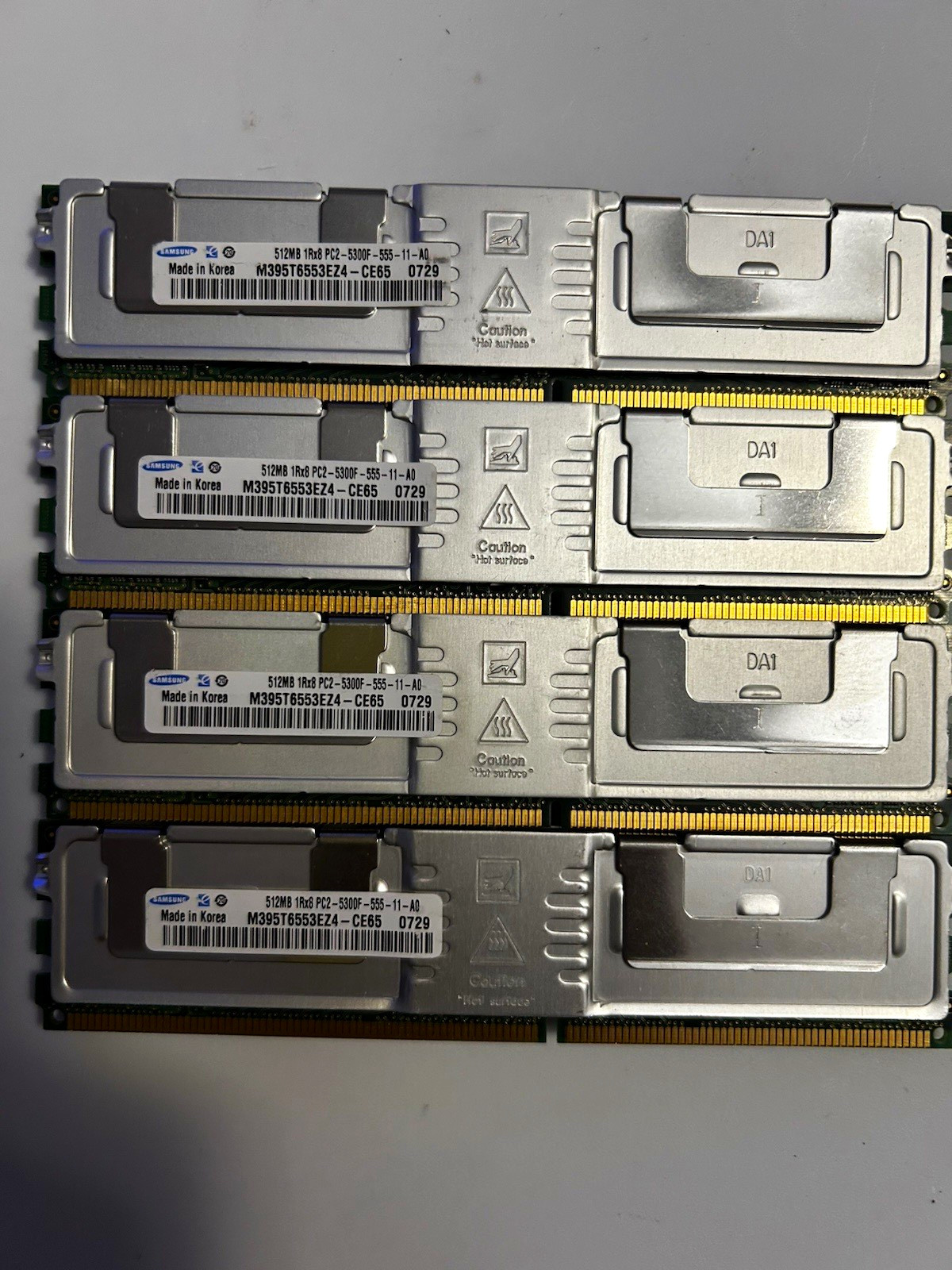 Samsung 2GB (4x512MB) DDR2 PC2-5300F 240-Pin ECC Reg FB-DIMM M395T6553EZ4