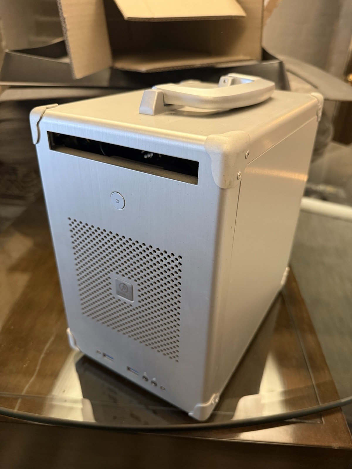 Lian Li PC i7-7700k 16 GB DDR3 1TB RTX4060 EVGA SSD Rare mATX Micro