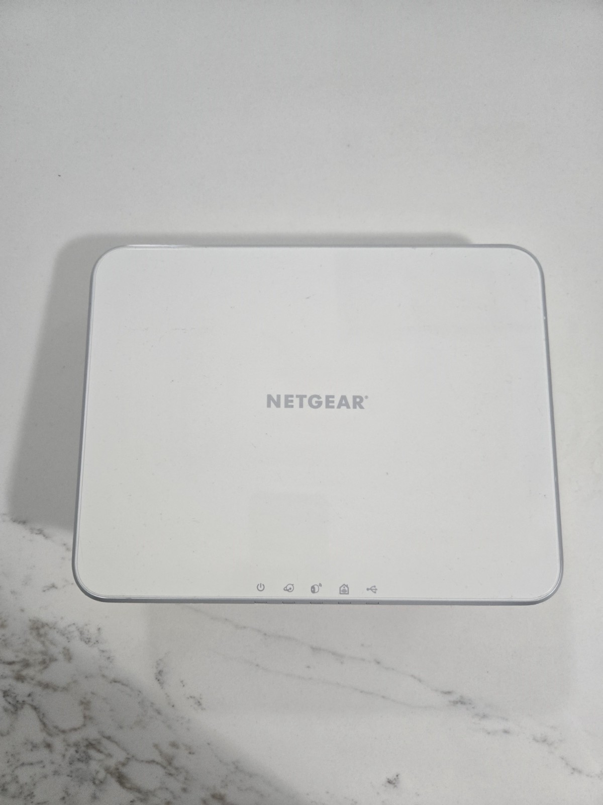 NETGEAR ARLO  VMB3000 Smart Home Base Station Wi-Fi Hub