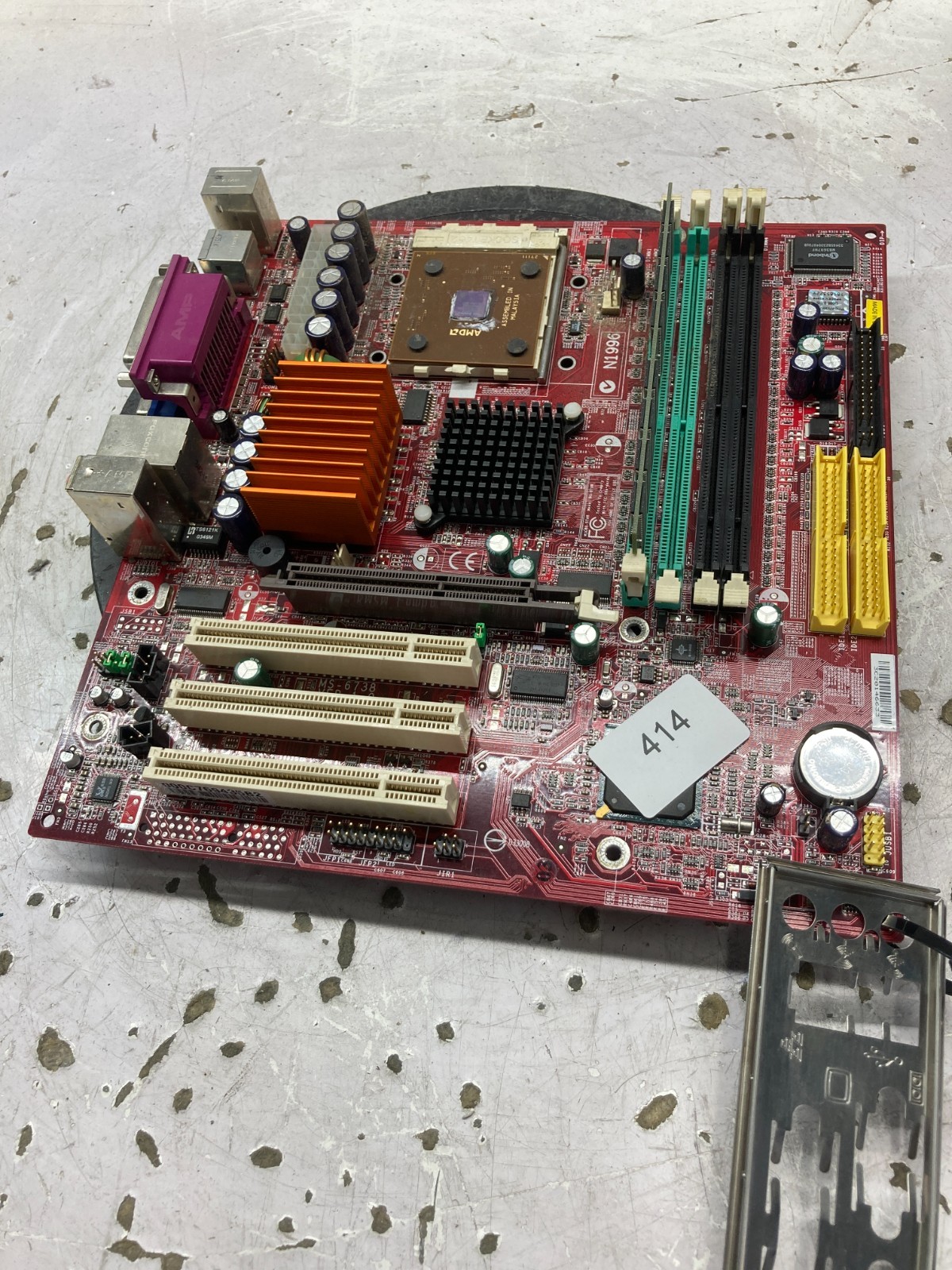 MSI MS-6738 Motherboard AMD Athlon AX1600 512MB Ram