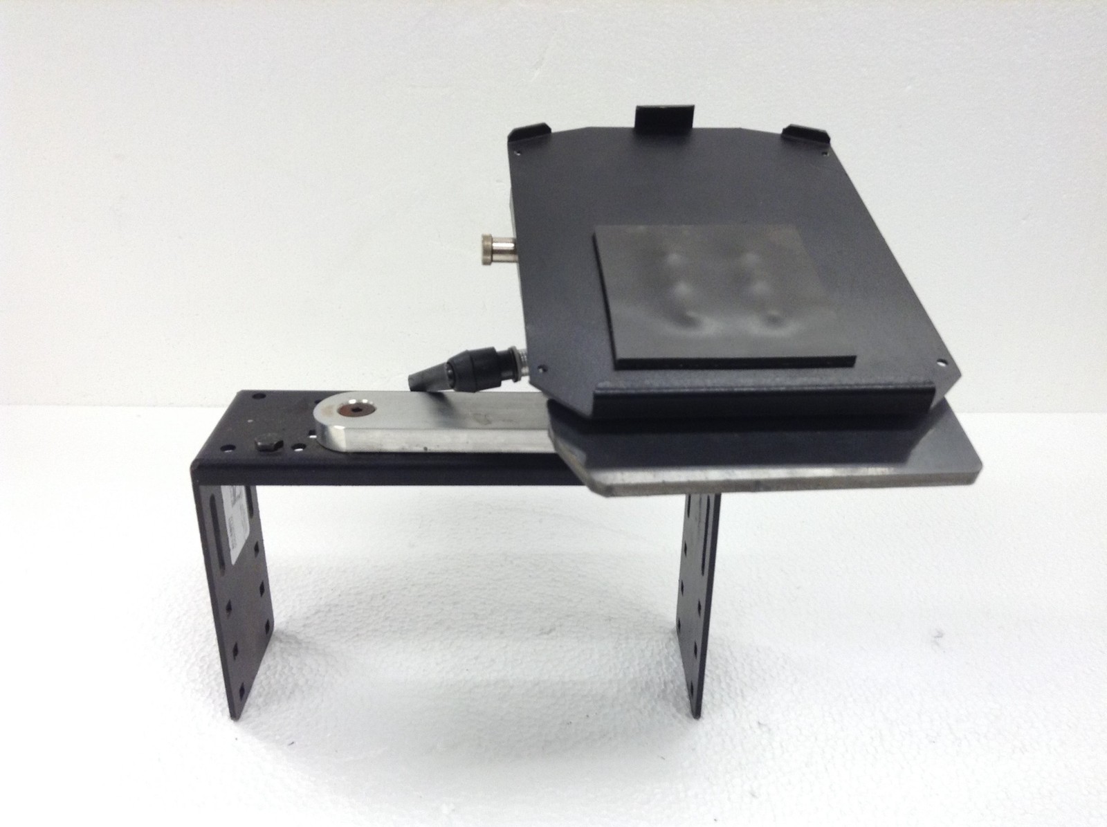 Havis C-SM-SA-1 Laptop Stand Mount w/ Tilt Swivel Vehicle Dock Mount 