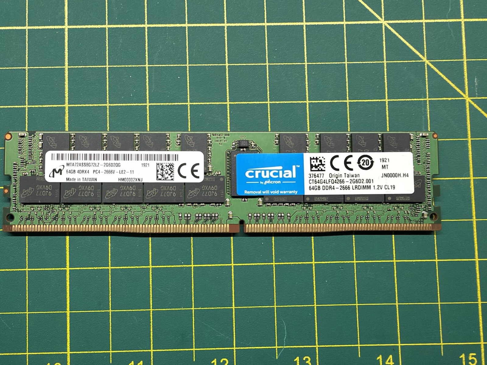 1x MICRON 64GB 4DRX4 PC4-2666V DDR4 SERVER MEMORY MTA72ASS8G72LZ-2G6D2