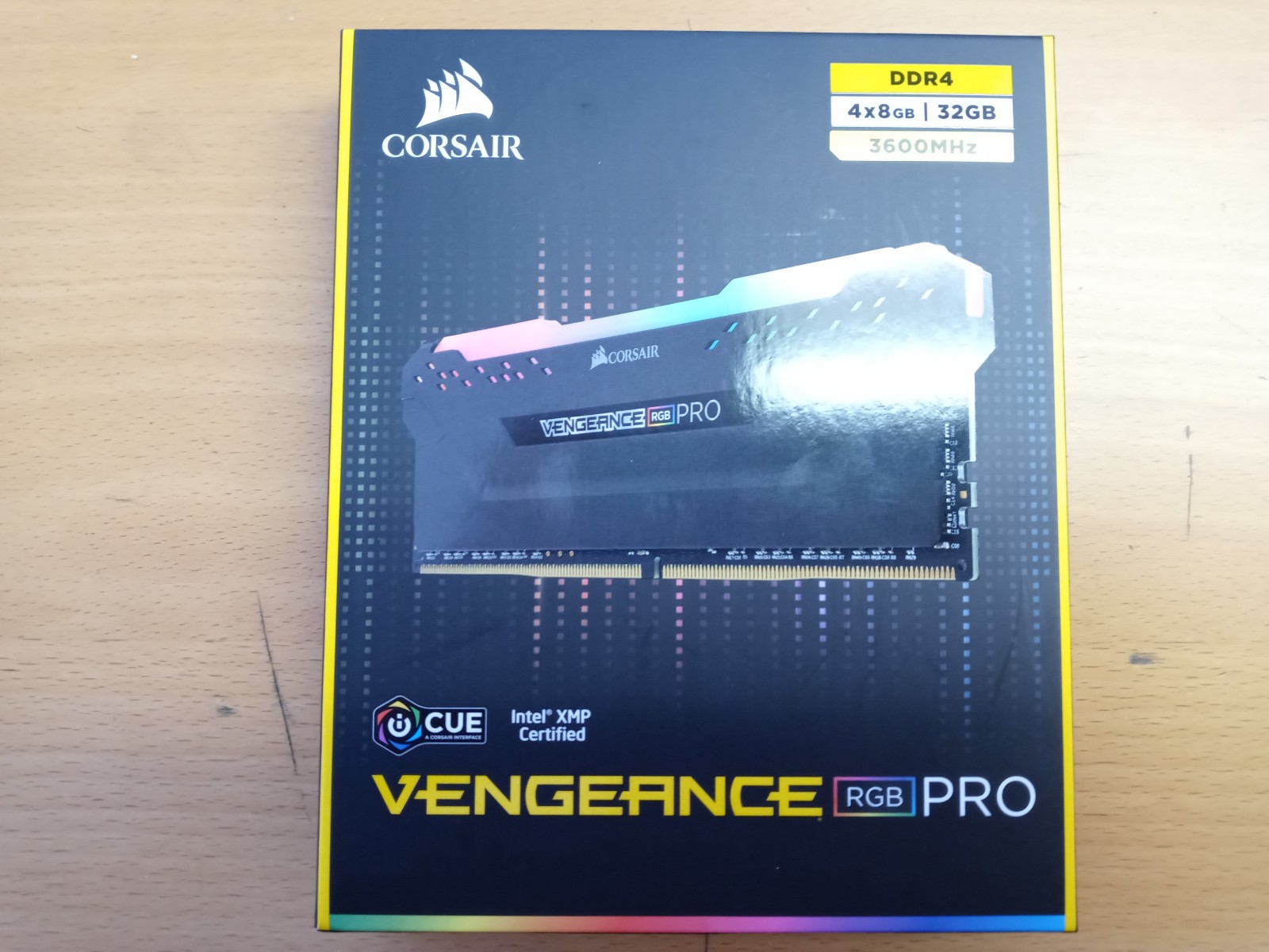 Corsair Vengeance RGB PRO 32GB (4x8GB) DDR4 3600MHz C18 RAM CMW32GX4M4D3600C18