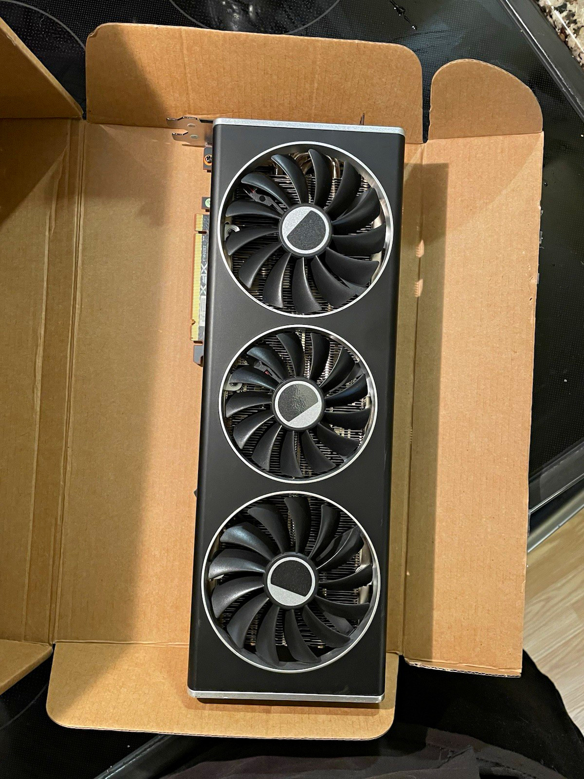 XFX Speedster MERC319 AMD Radeon RX 7800 XT 16GB - PCIe/PCB Damage- Parts/Repair