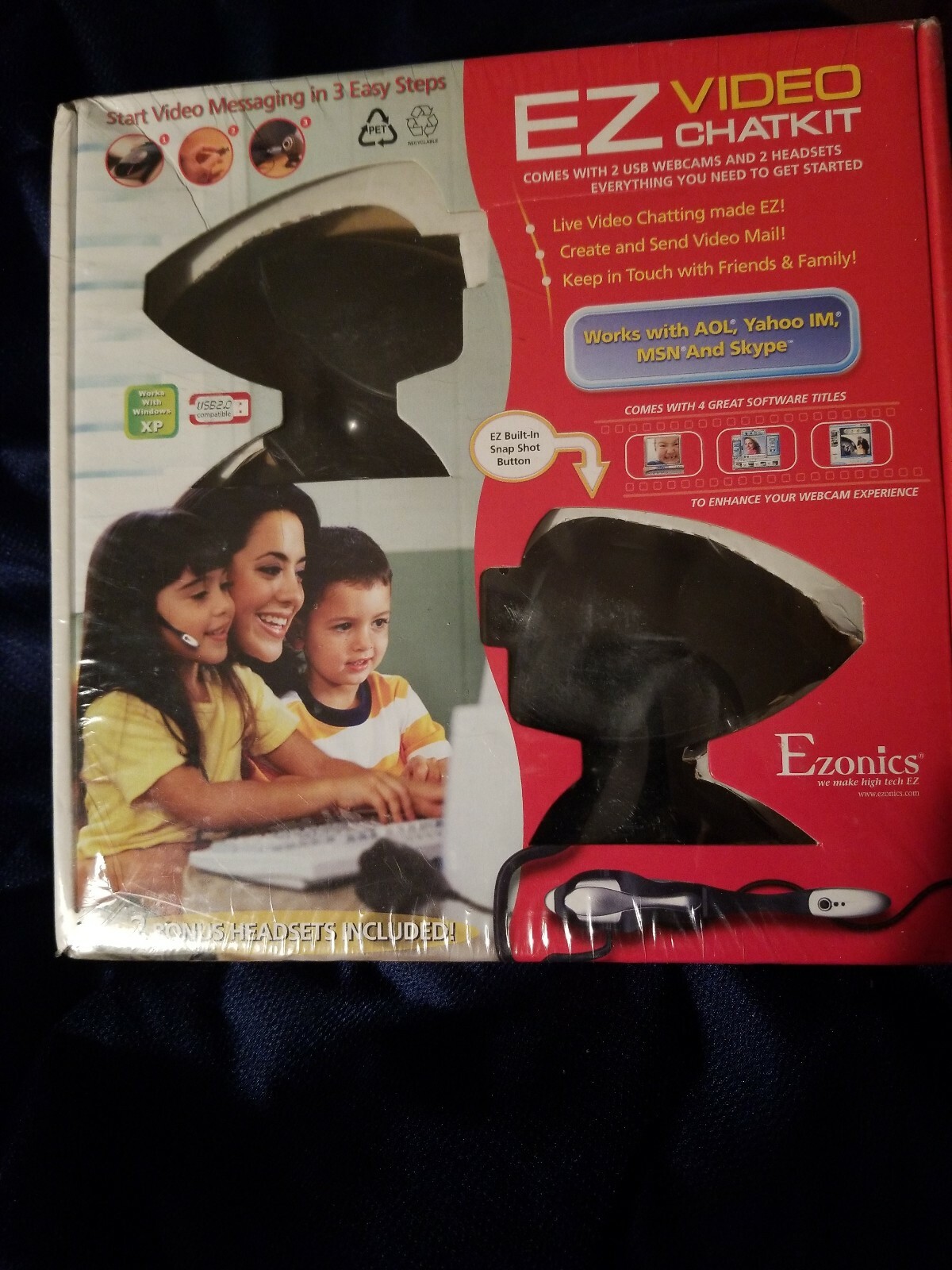 NIP EZ VIDEO CHATKIT BY EZONICS EZ-368 USB 2 WEBCAMS WITH TWO HEADSETS