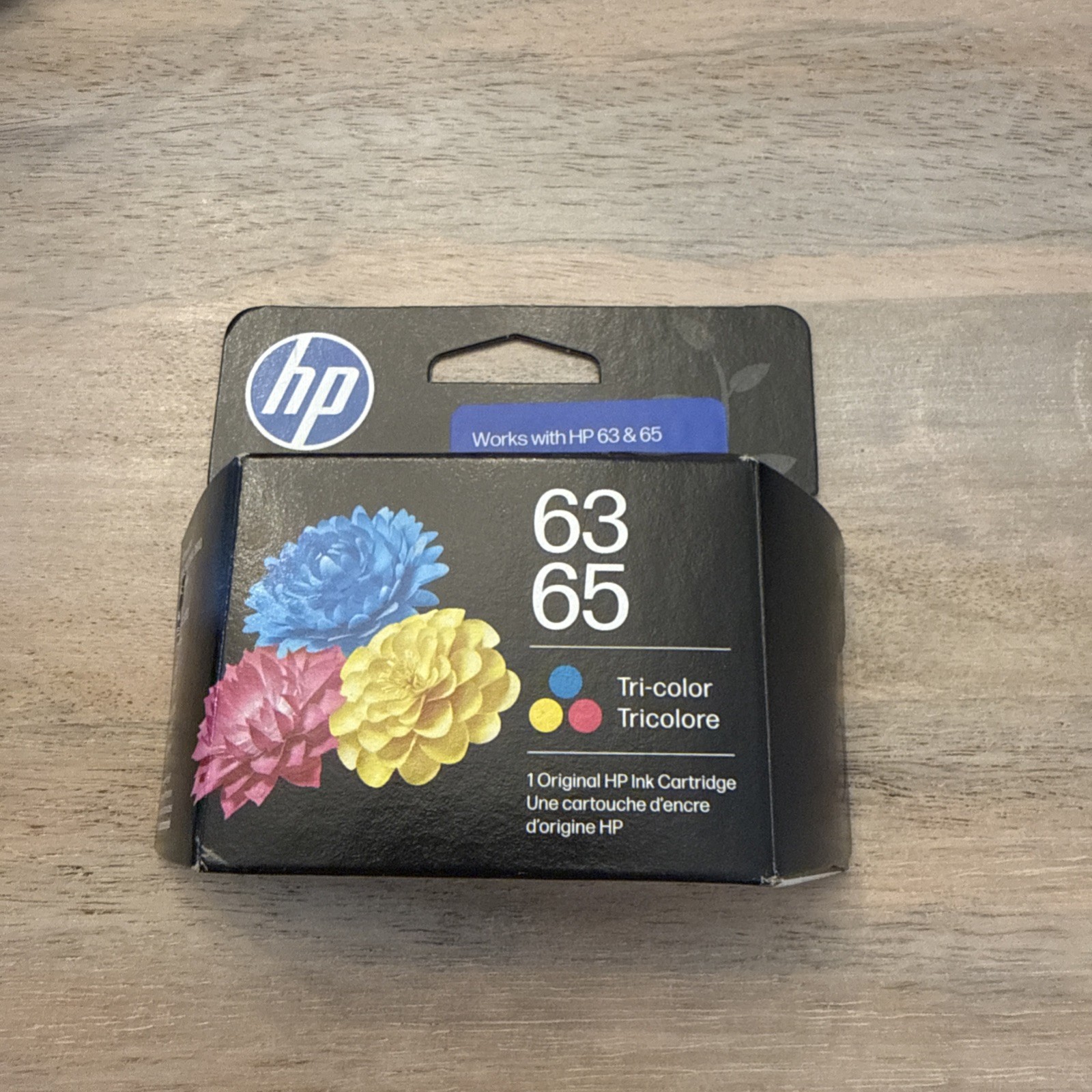 B7RT2AN New Genuine (2 pack) HP 63 / 65 Tri-color Ink Cartridges 12/2027