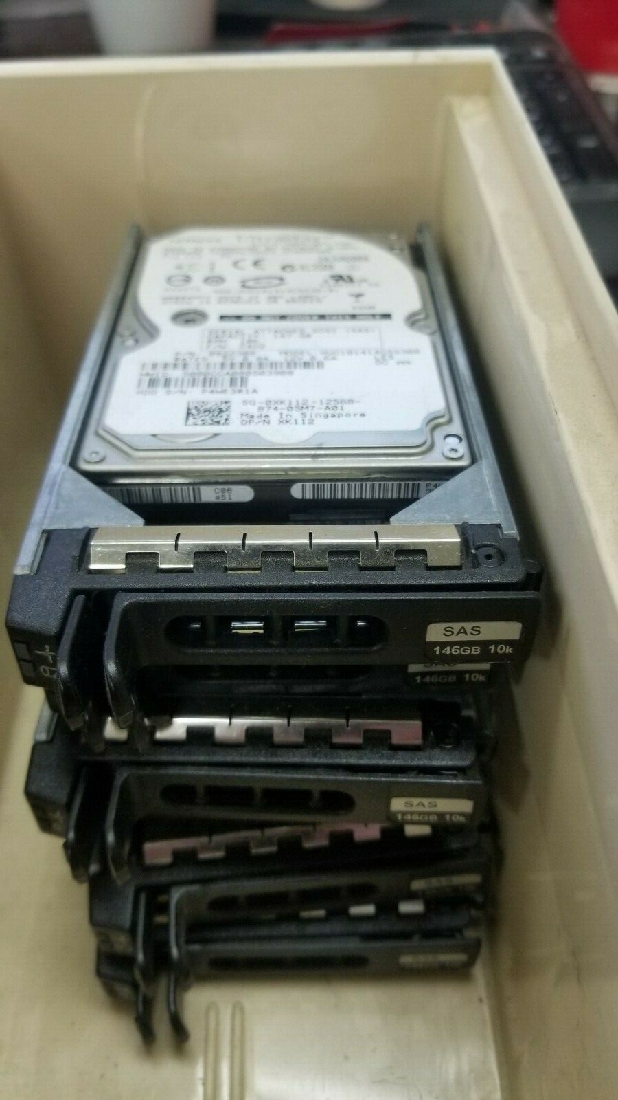 Lot of 5 Dell Hitachi Ultrastar 147GB 10K RPM SAS 2.5" XK112 HUC101414CSS300