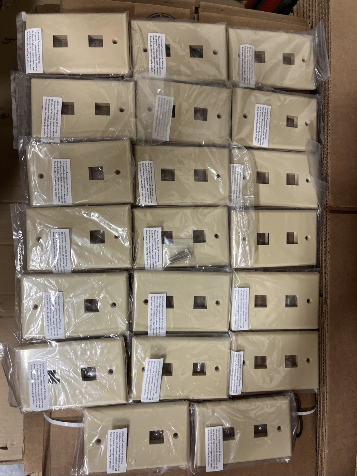 20 PCS 2 Port Keystone Wall Plate Cover Keystone Jack Wall Outlet 1 Gang Beige