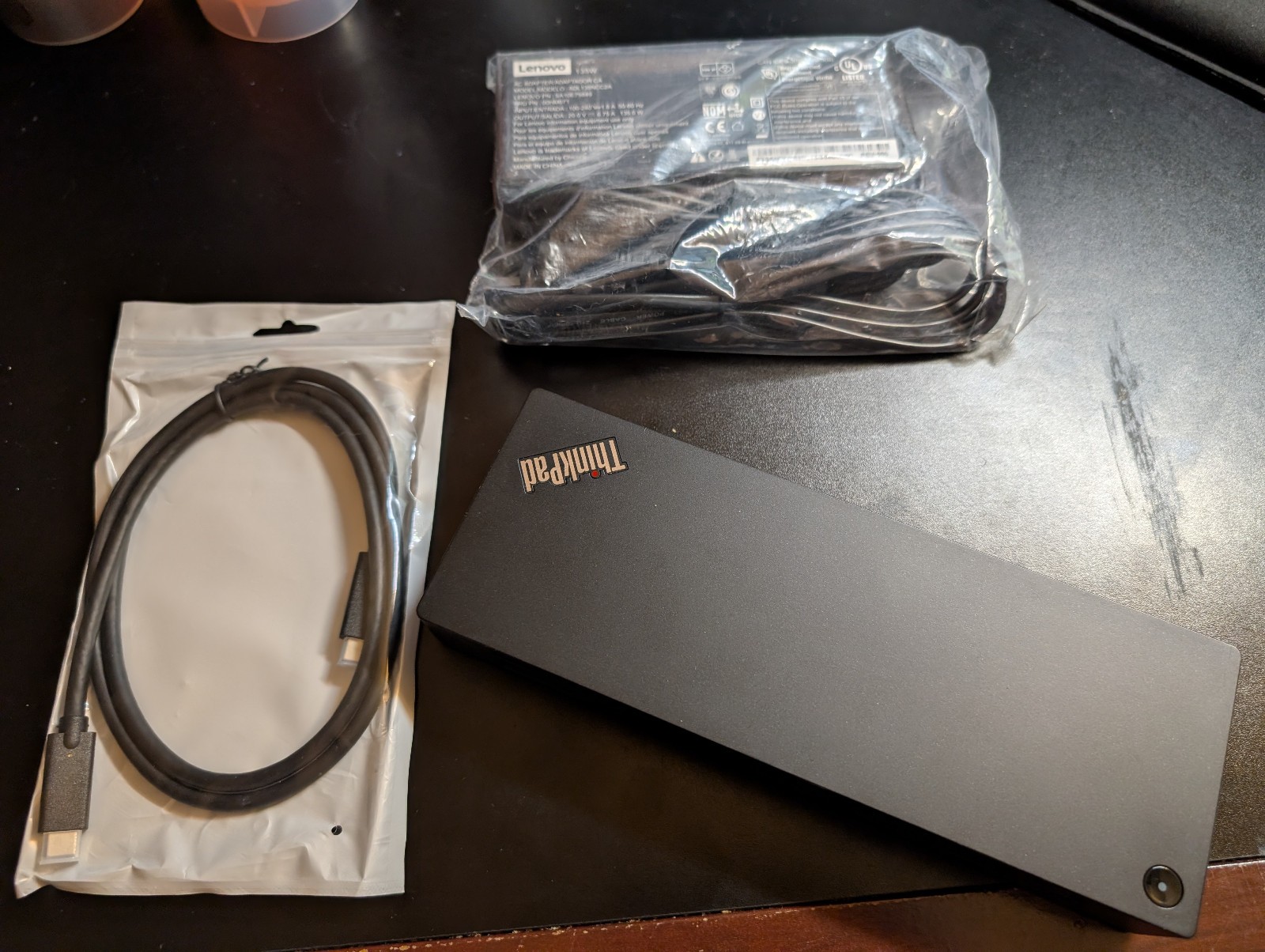 Lenovo ThinkPad Thunderbolt 3 Dock Gen 2 DK1841 03X7538 40AN w/135W Power Supply
