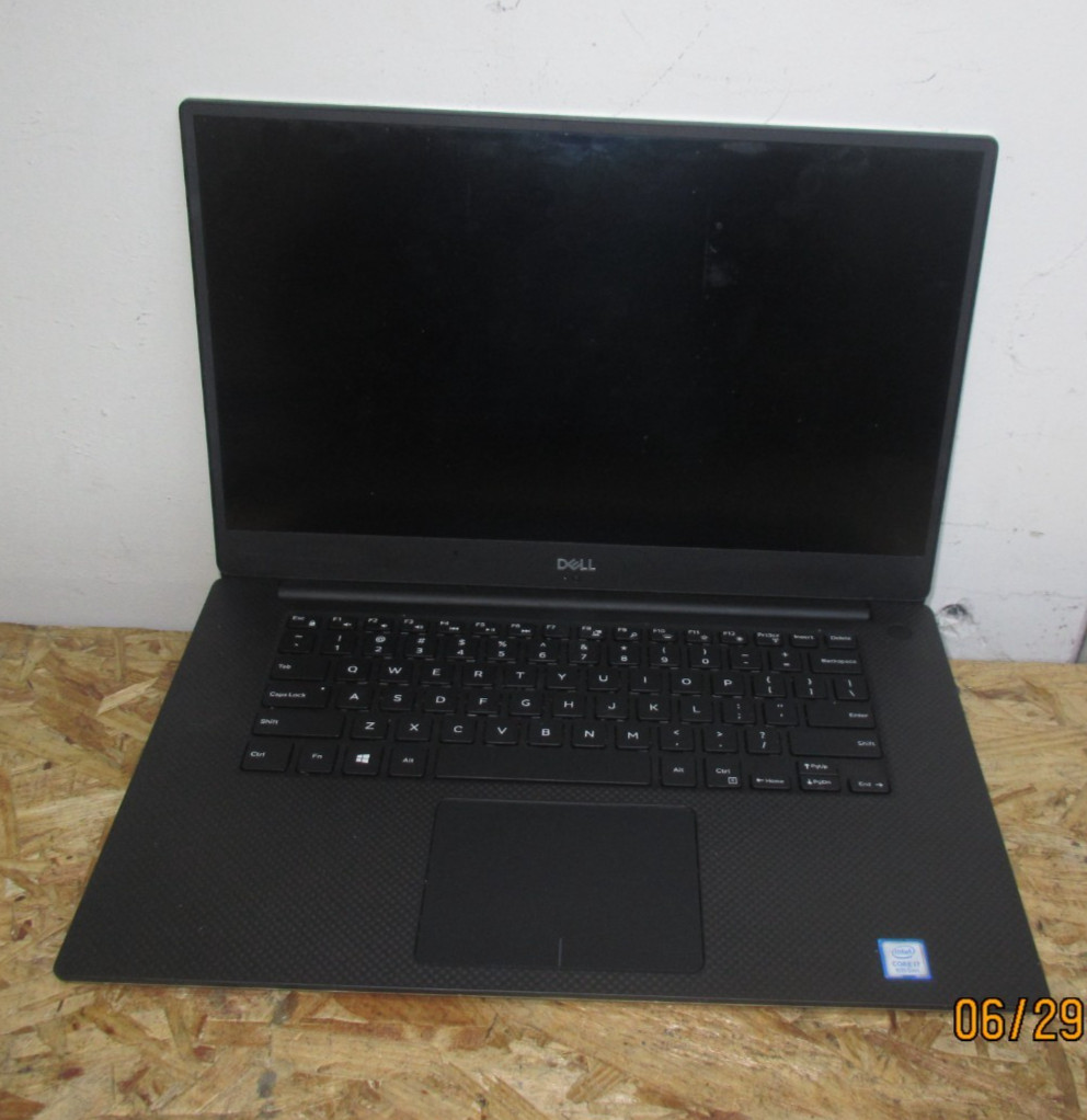 Dell XPS 15 7590 I5.6'' i7-9750H @ 2.60GHz 16GB RAM 256GB SSD W11P LAPTOP.
